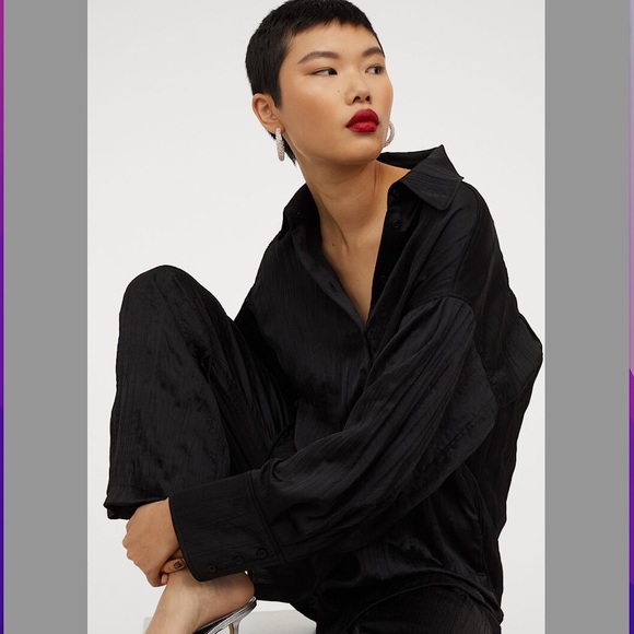 Oversized Black Satin Shirt 🖤 - Picture 1 of 5